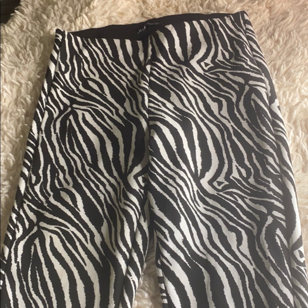 Size M Zara leggings worn once